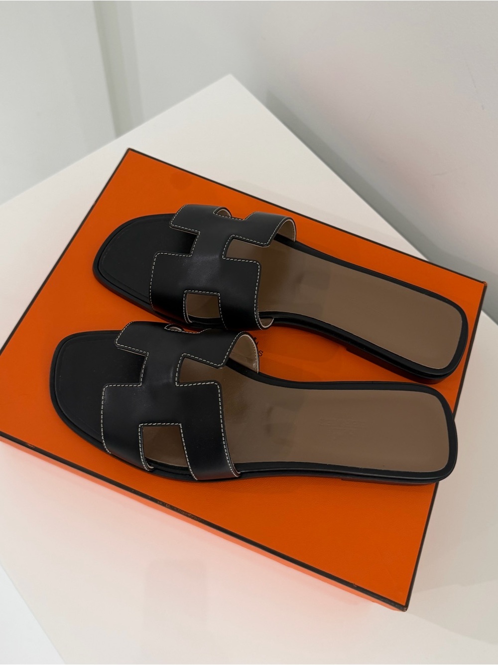 Hermes Black Leather Oran Slide Sandals - Picture 4 of 4